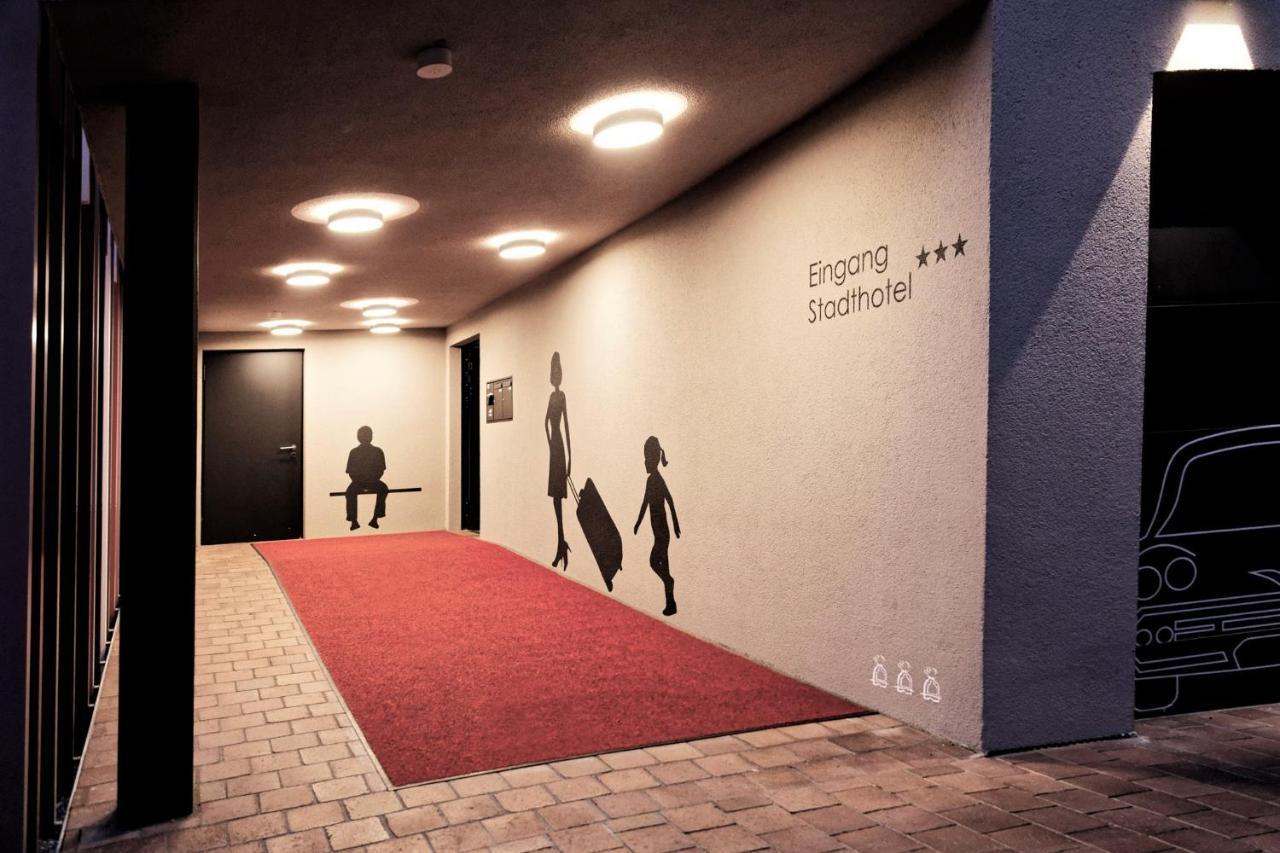 Stadthotel Kachelofen Krumbach Exterior foto