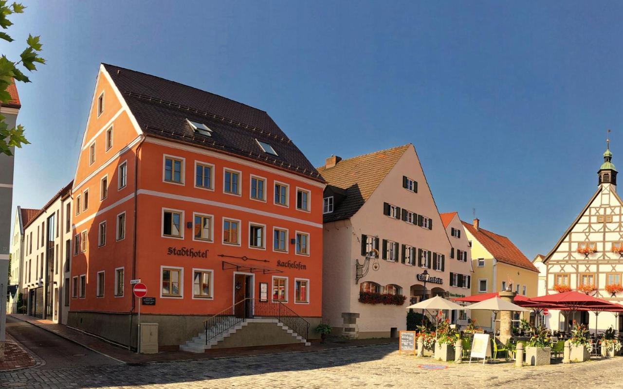 Stadthotel Kachelofen Krumbach Exterior foto